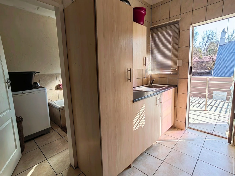 2 Bedroom Property for Sale in Potchefstroom North West